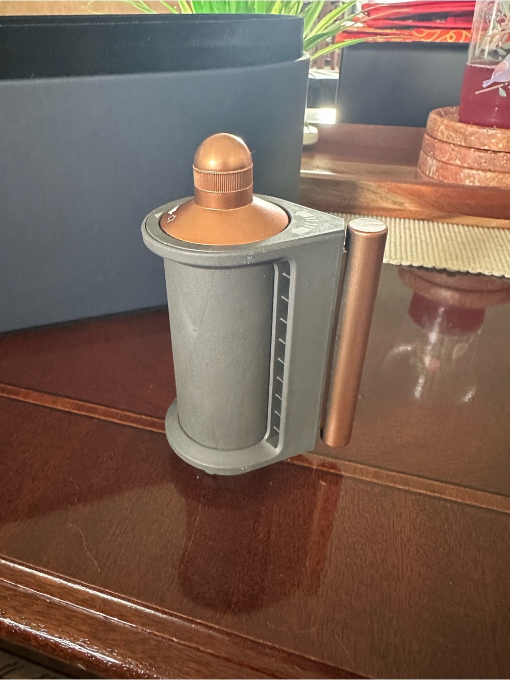 Dyson Airwrap Multistylet Hairstyle Set in Gray and Copper - Picture 3 of 9